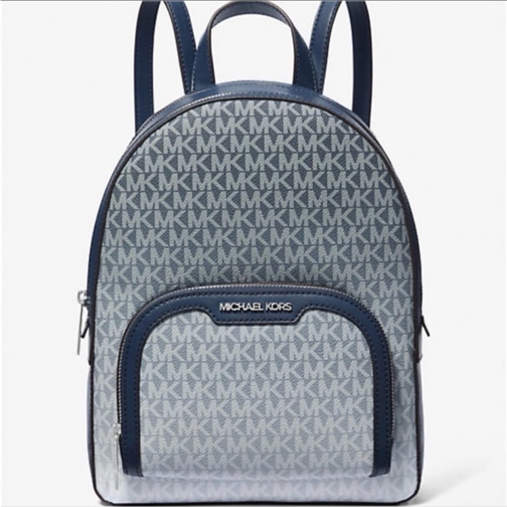 MICHAEL KORS Jaycee Medium Ombré Signature Logo Zip Pocket Backpack
Navy
NWT - Picture 5 of 15